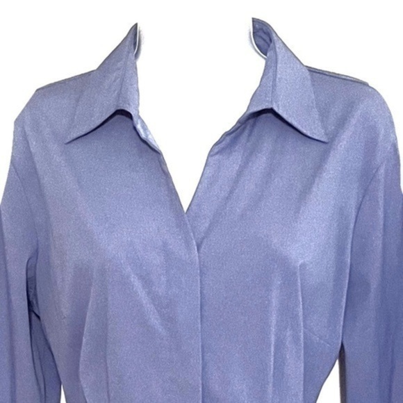 Classic French Blue Blouse! - Picture 3 of 4